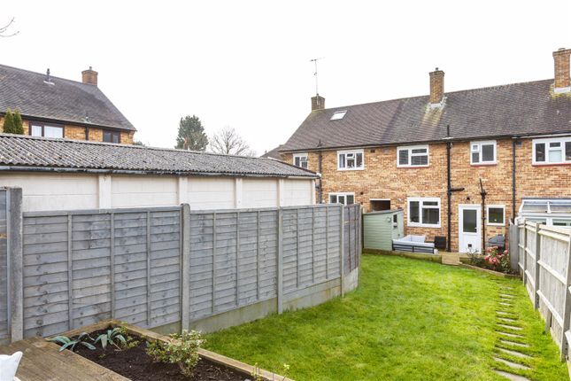 Property for sale in Dundrey Crescent, Merstham, Redhill
