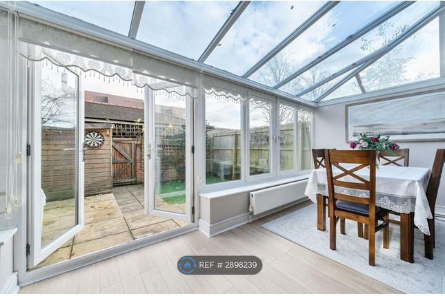 Kinsale Close, Barnet, London photo 4