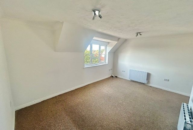 22, Basildon photo 4