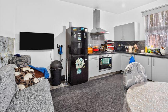 45 Seaforth Avenue, Leeds photo 3
