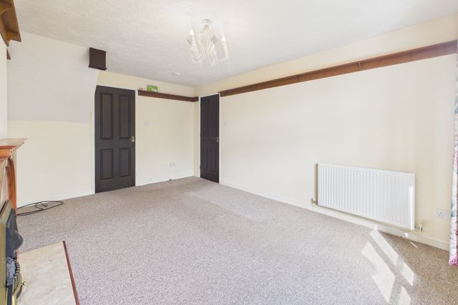27, Hickleton Close, Ripley photo 3