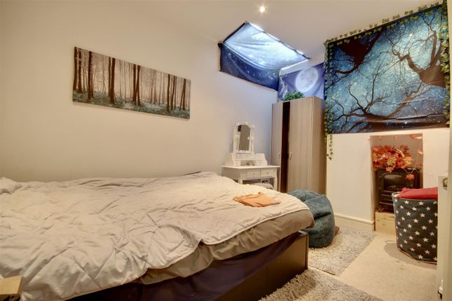 5, Swan Apartments, Southampton photo 3