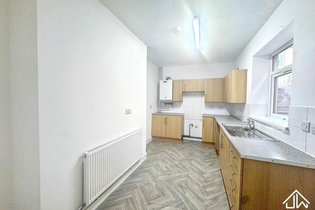 Lady Tyler Terrace, Rhymney photo 3