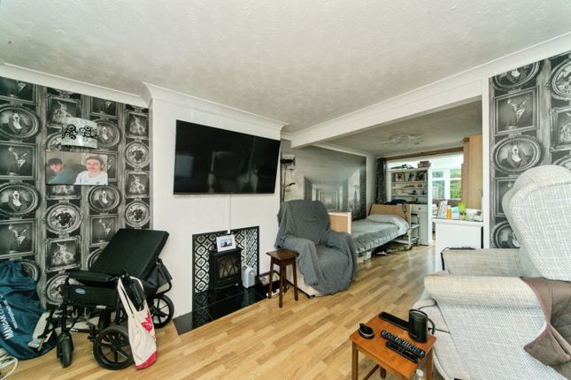 13, Lansdowne Crescent, Hailsham photo 3