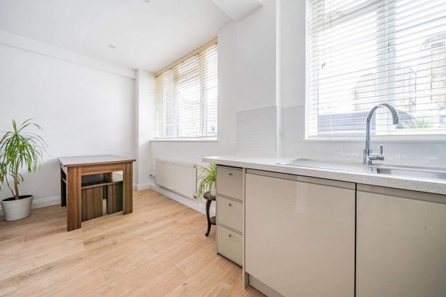 Flat for sale in Shirland Road, London