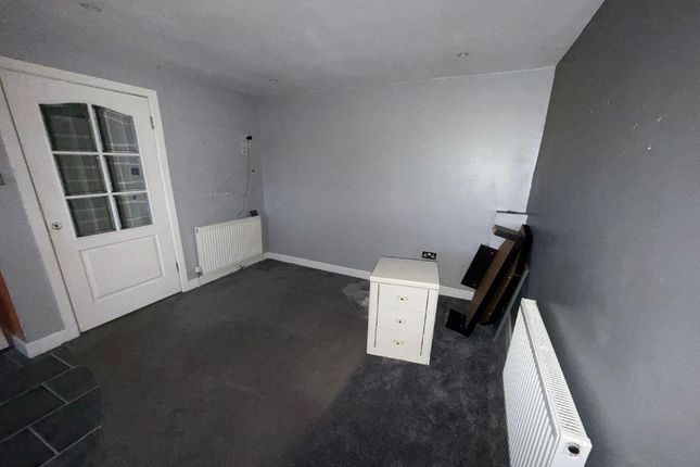 12E, Winton Street, Ardrossan, Ayrshire photo 4