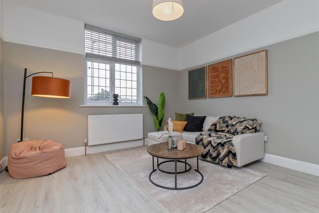 Flat 1, 2a, Royal Road, St. Albans photo 3