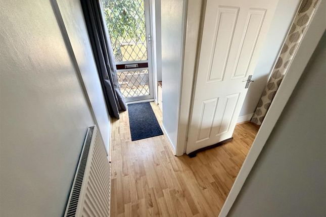 27, Salisbury Drive, Chapel End photo 2