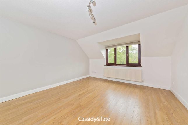 Maisonette to rent in Richard Stagg Close, St.Albans