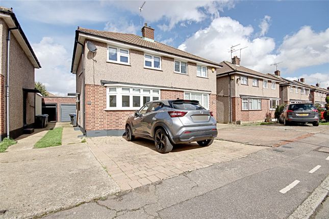 24, Vian Avenue, Enfield photo 5