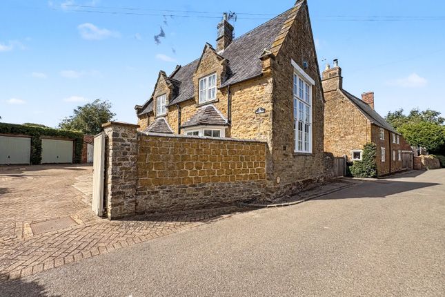 The Old School, Oakham Lane, Daventry photo 4