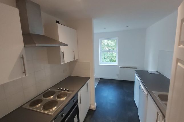 Apartment 31, canal bank, Montonmill Gardens, Manchester photo 3