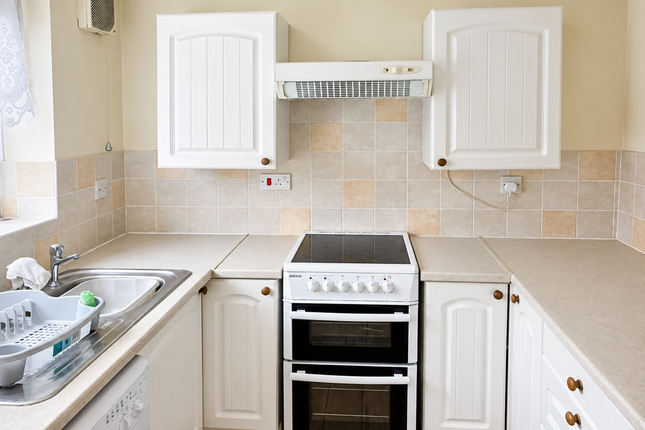 187, Basildon photo 2
