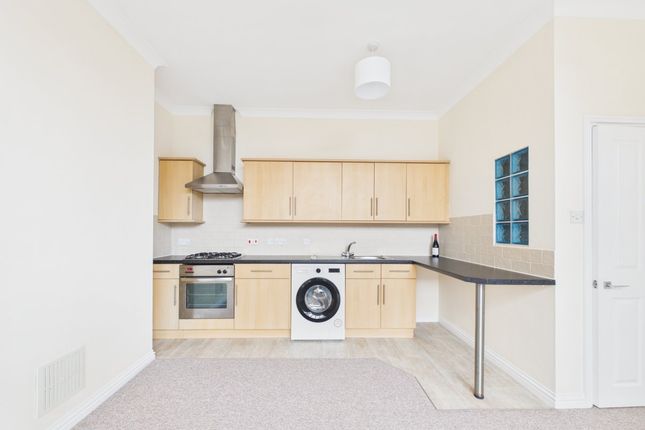 Flat 3 34, Alphington Road, Exeter photo 3