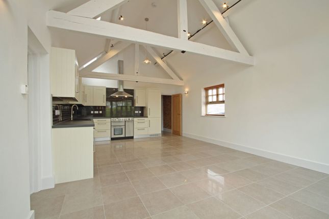 2, Upper Court, Banbury photo 4