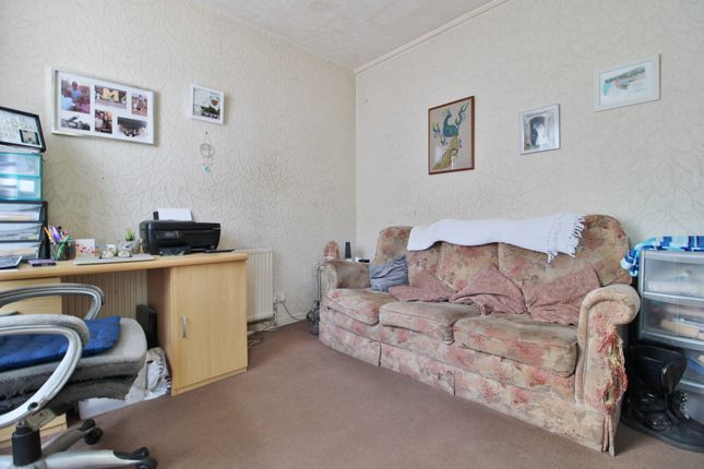 17, Talbot Road, Southsea photo 2