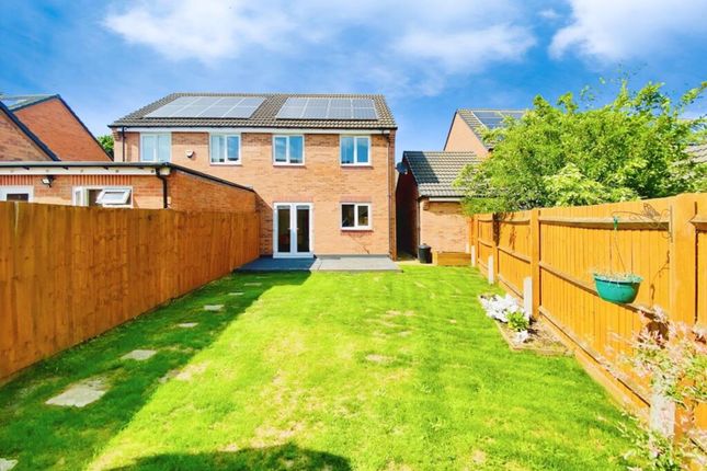 3 Wye Close, Leicester photo 4