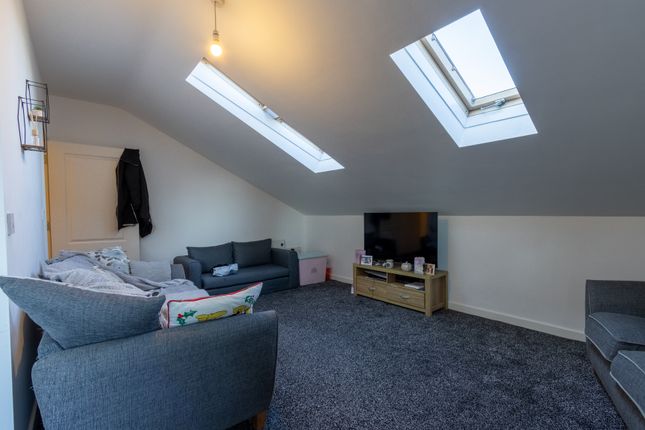 21, James Court, Pontefract photo 4
