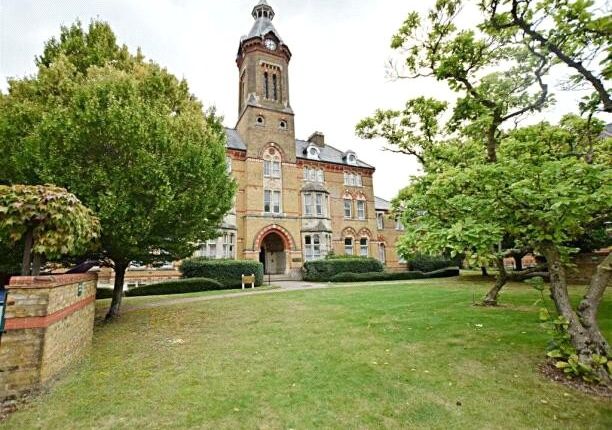 Flat 7, Elizabeth House,, Keele Close, Hertfordshire photo 4