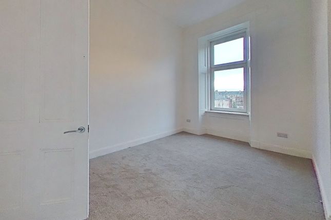 Flat to rent in Alexandra Parade, Glasgow