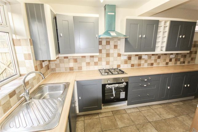 8, Sandown Road, Southampton photo 4