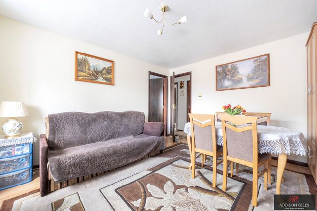 Flat 6, Tintagel House,, Thirkleby Close, Berkshire photo 2