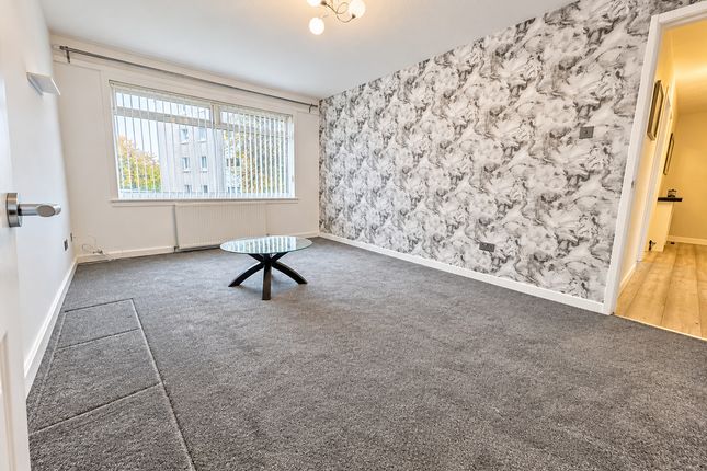 3, Lewiston Drive, Glasgow photo 4