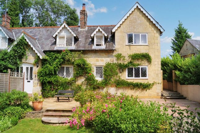 Thumbnail Cottage for sale in St. Hill Green, East Grinstead
