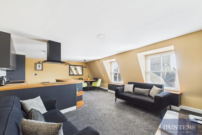 Kitchen / Living Room