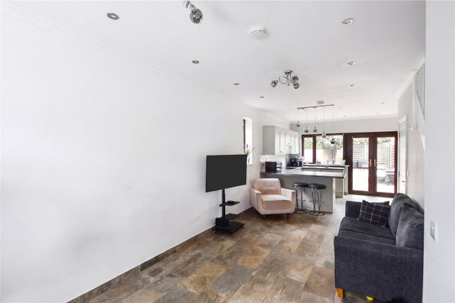 80a, Carisbrooke Avenue, Bexley photo 4