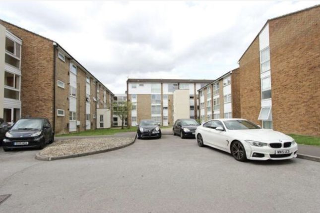 47, Mintern Close, London photo 3