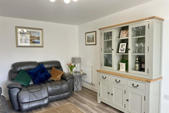 14, Luffield Drive, Bexhill-On-Sea photo 4