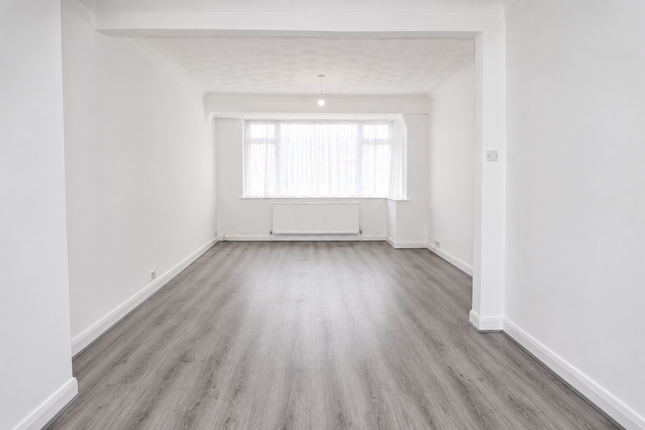 51, Raymere Gardens, Plumstead photo 3