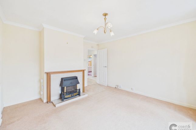 17, Lyndale Road, Newton Abbot photo 2
