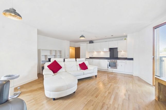 Apartment 93, The Wharf, Dock Head Road, Chatham photo 2