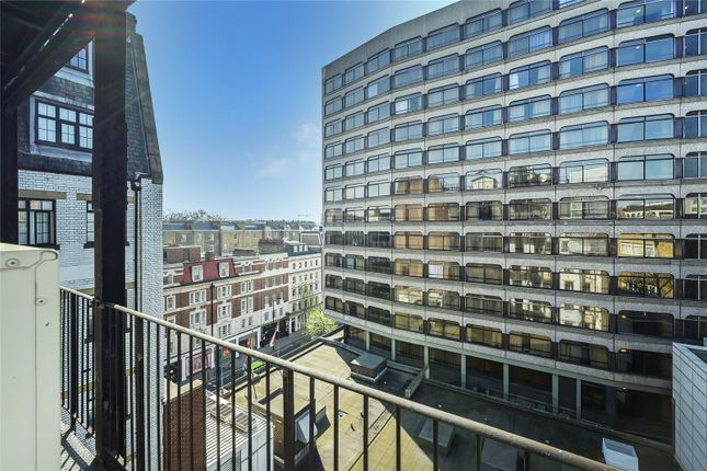 Flat to rent in Knightsbridge Court, 12 Sloane Street