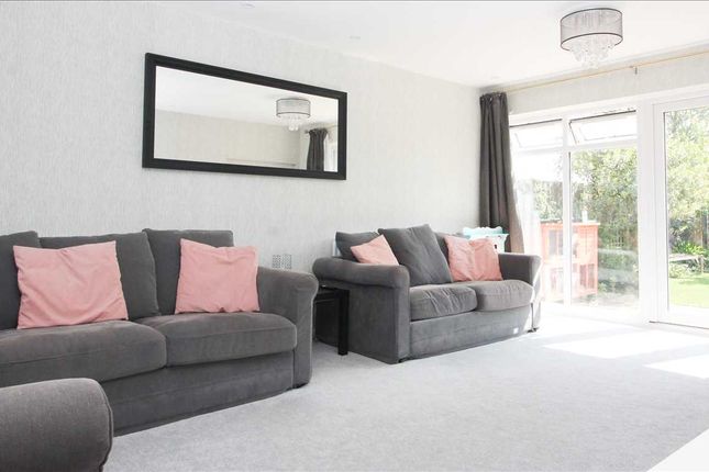 1, Windburgh Drive, Cramlington photo 4