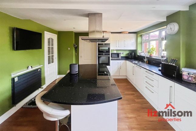 72, Repton Road, Swadlincote photo 3
