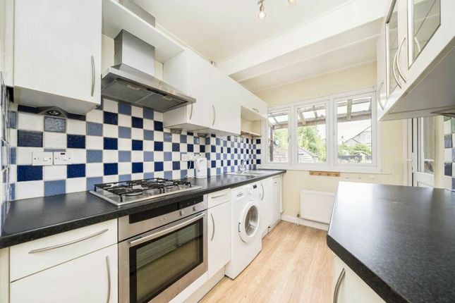 18, Glasbrook Avenue, Twickenham photo 4