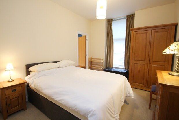 Flat to rent in 207 Ingram Street, Glasgow