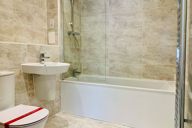 Thumbnail Property to rent in Rixson Road, Swanscombe