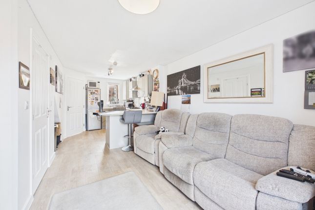 29, Ramsey Road, Calne photo 3