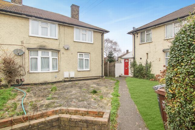 Thumbnail Flat for sale in Rowney Road, Dagenham