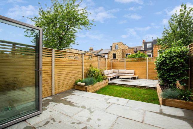 15, Fraser Street, London photo 4