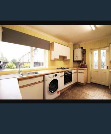 Mundesley Close, South Oxhey photo 2