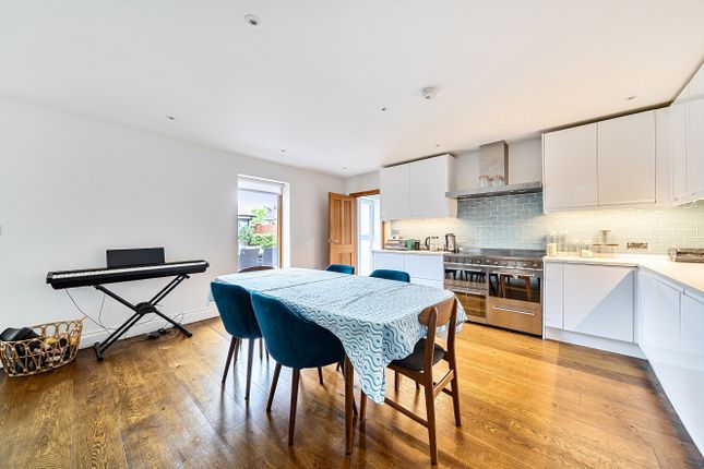79, Southdown Road, Surrey photo 3
