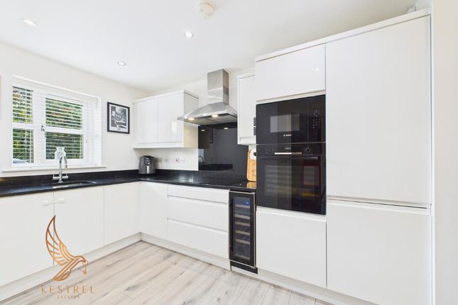 20, Cherry Tree Grove, Barnsley photo 4