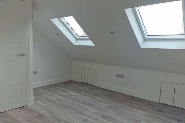 10 Avalon Road, London photo 2