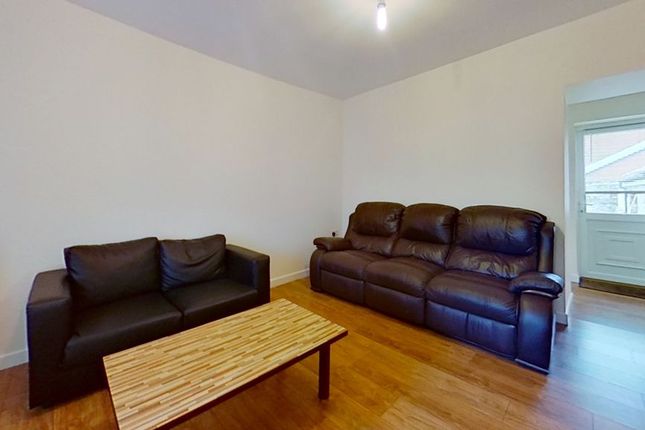 108, Broadway, Pontypridd photo 3