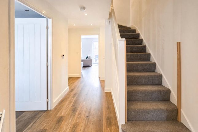 13, Minnow Lane, Southend-On-Sea photo 2